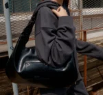 【雙面超大容量💥】LETERIE Buckle Reversible Shoulder Bag (5色)