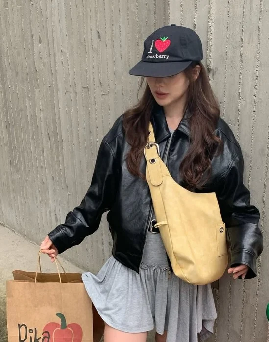 【雙面超大容量💥】LETERIE Buckle Reversible Shoulder Bag (5色)