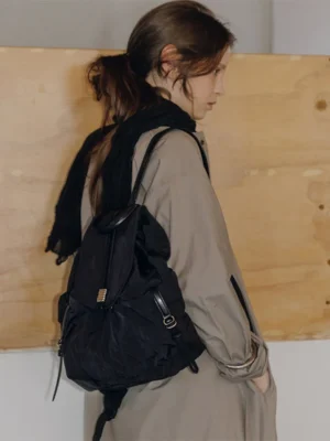 【大容量背包🖤】LOEUVRE Scarabee Backpack Medium (nylon ver.)