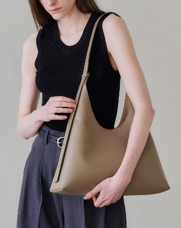 【Coach Brooklyn平替👜】MONOROW Angle 單肩包 (3色)