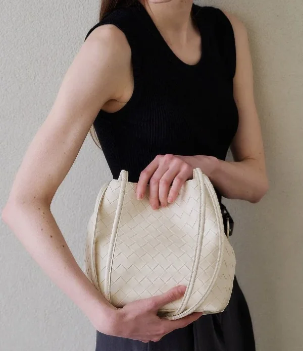 【法式簡約🇫🇷】MONOROW Juri 織紋水桶包 (4色)